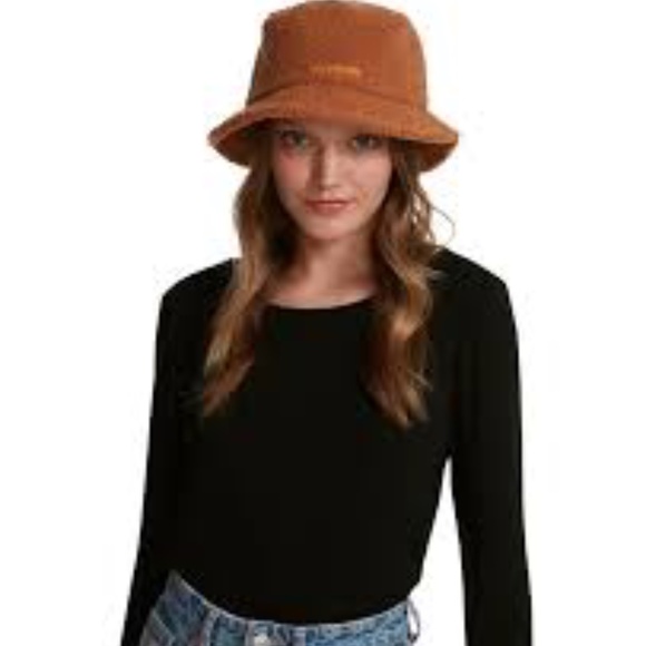 Steve Madden Faux Fur Sherpa Bucket Hat - Picture 1 of 9